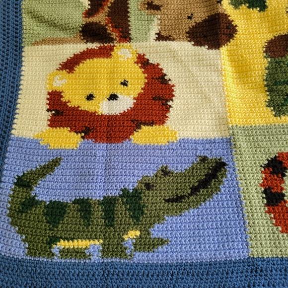 BEAUTIFUL HANDMADE KNIT APHGAN BLANKET ANIMAL THEME SIZE 37.5" X 35" - Picture 6 of 11